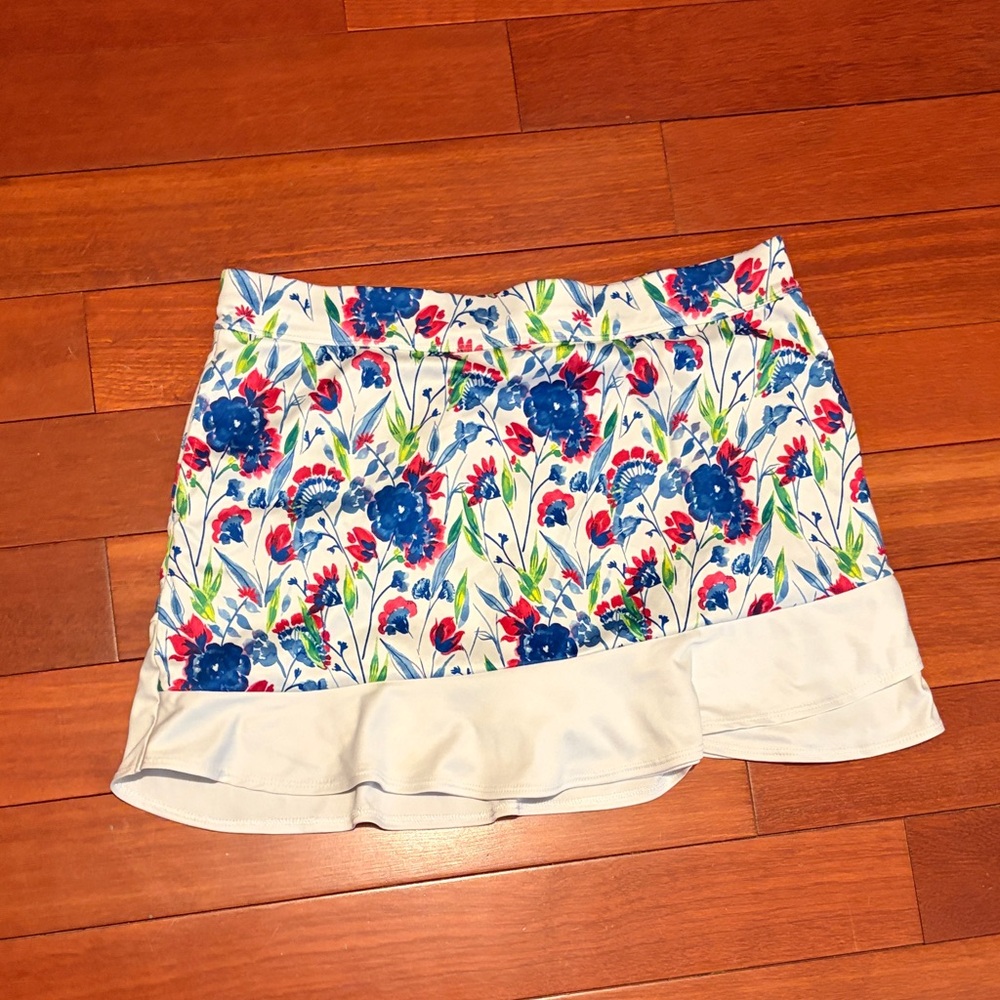 PGA Tour Floral Ruffle Hem Athletic Shorts - Blue, Red & White